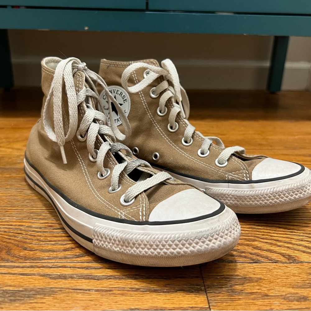 Converse Classic High-Tops in Beige